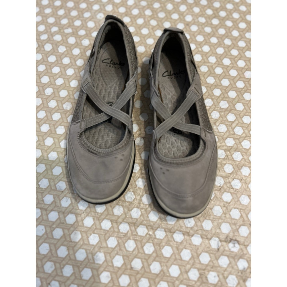Clarks Privo Shoes Womens Size 7 Slip On Beige‎ Suede Walking Perforated